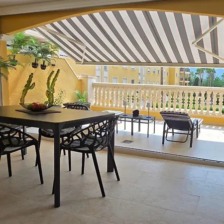 Sofia Con Piscina Y Terraza Soleada Con Vistas Al Montgo By Family Homes * デニア