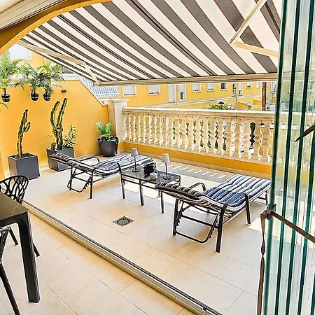 Sofia Con Piscina Y Terraza Soleada Con Vistas Al Montgo By Family Homes * デニア