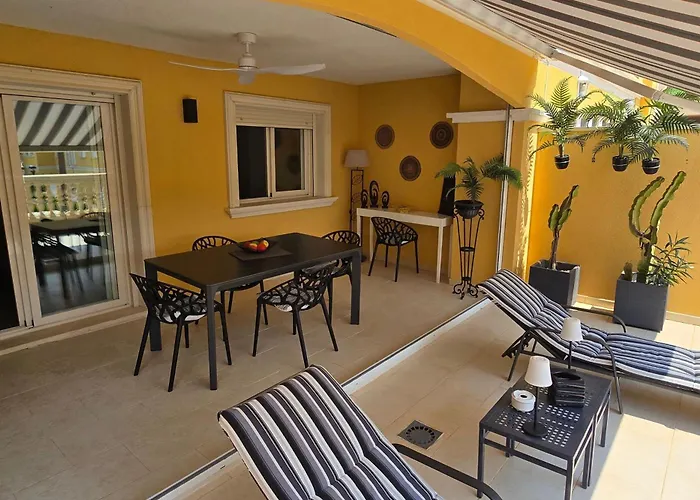 Holiday home Sofia Con Piscina Comunitaria Y Terraza Soleada By Family Homes *