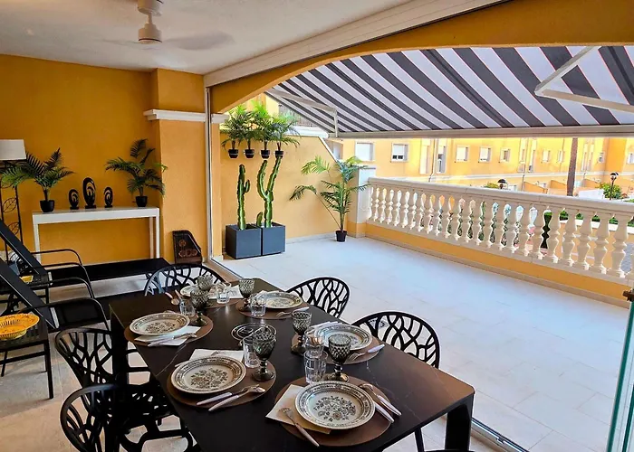 Holiday home Sofia Con Piscina Comunitaria Y Terraza Soleada By Family Homes *