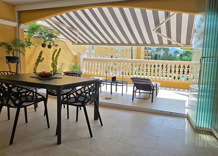 Holiday home Sofia Con Piscina Comunitaria Y Terraza Soleada By Family Homes *